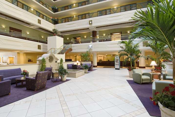 Embassy Suites By Hilton Indianapolis Downtown Beltér fotó